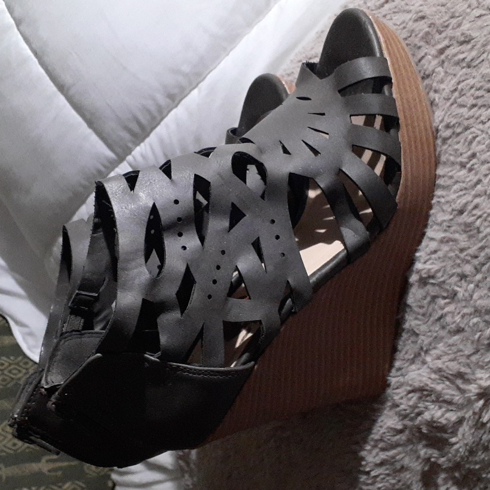 Brown Wedges